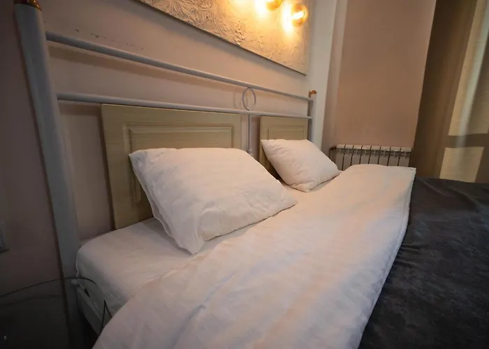 Kyiv Rouge Apartment